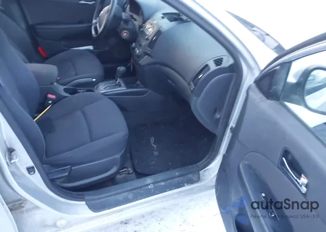 2011 Hyundai Elantra Touring Gls z USA, uszkodzony, nr VIN KMHDC8AE9BU101045